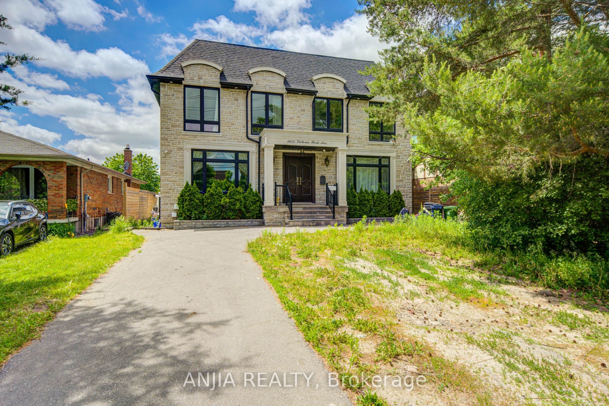 Property at 2652 Victoria Park Avenue, Toronto, ON M2J 4A6
